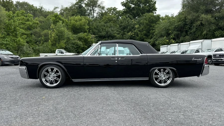 1961 Lincoln Continental 4th Gen - Image 12 of 31