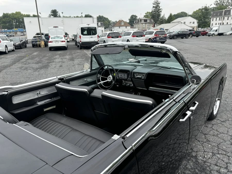 1961 Lincoln Continental 4th Gen - Image 22 of 31