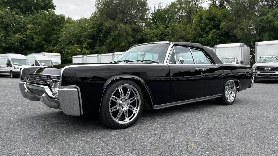 1961 Lincoln Continental 4th Gen - Image 7 of 31