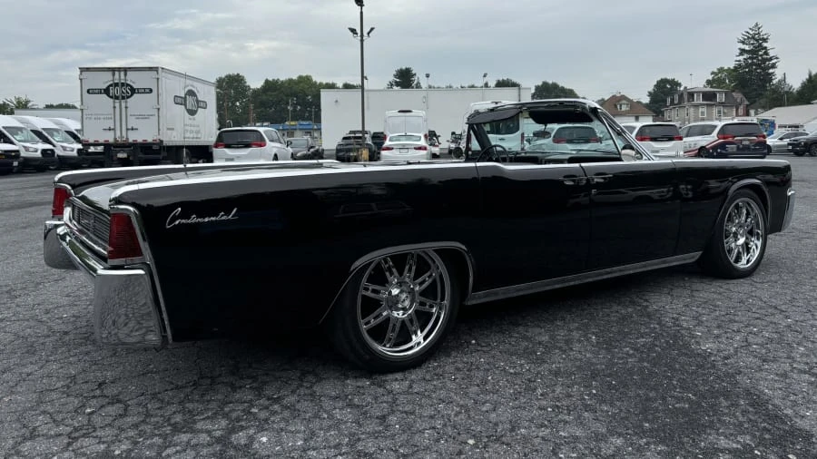 1961 Lincoln Continental 4th Gen - Image 2 of 31