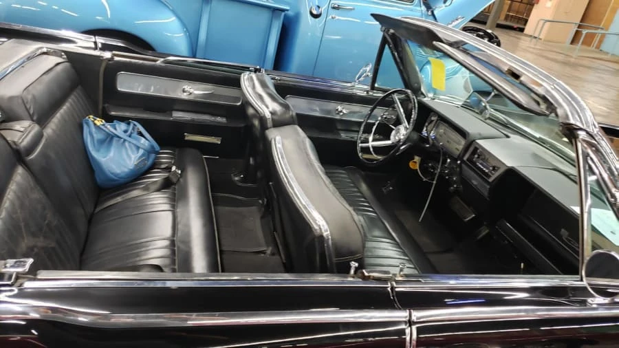 1961 Lincoln Continental 4th Gen - Image 6 of 12
