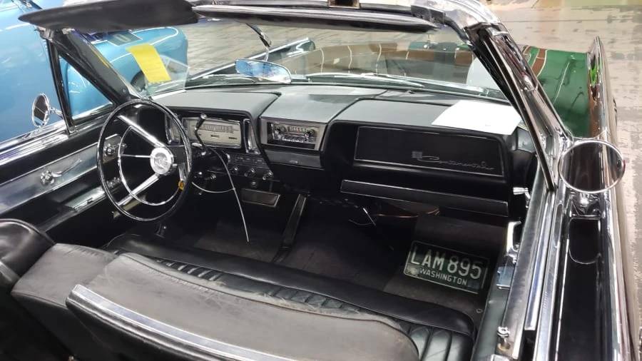 1961 Lincoln Continental 4th Gen - Image 5 of 12