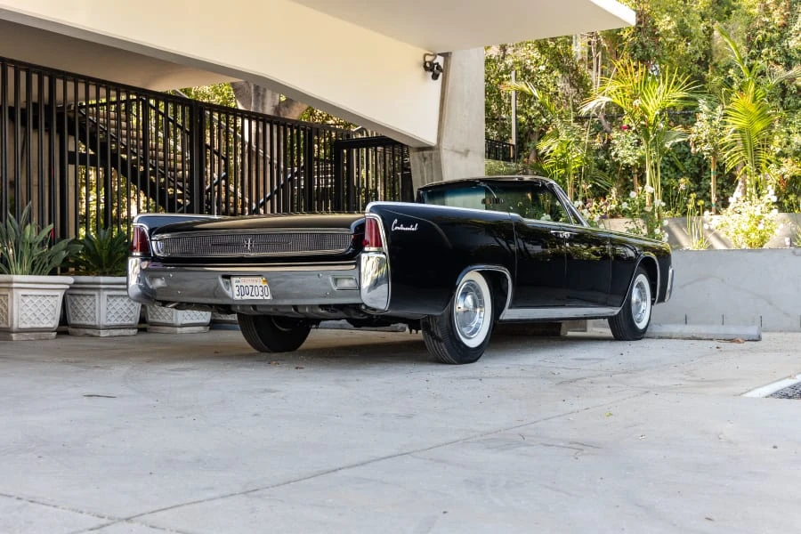 1961 Lincoln Continental 4th Gen - Image 4 of 31