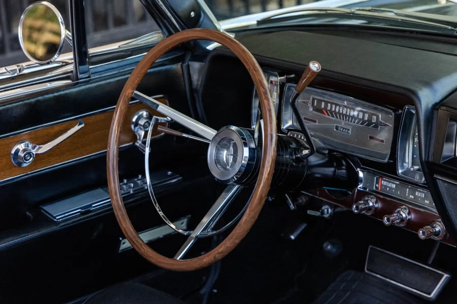 1961 Lincoln Continental 4th Gen - Image 28 of 31