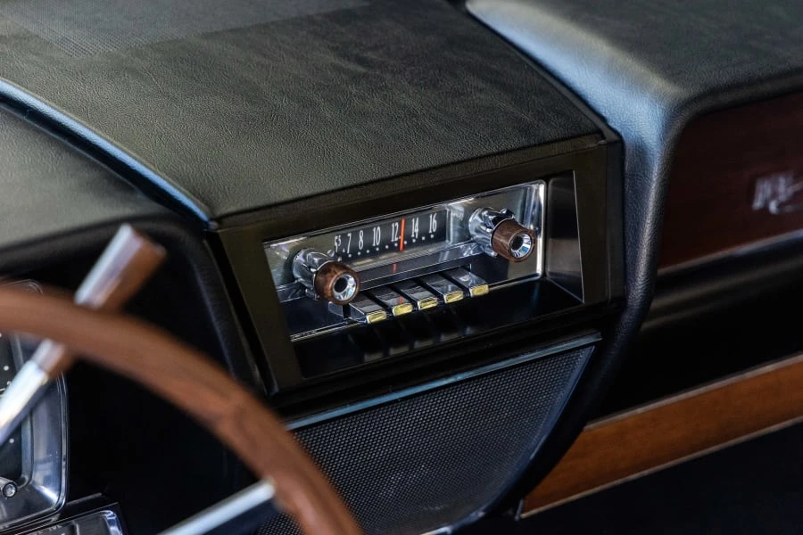 1961 Lincoln Continental 4th Gen - Image 18 of 31