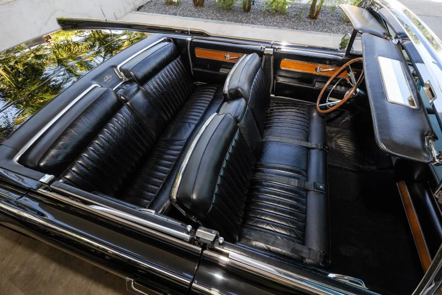 1961 Lincoln Continental 4th Gen - Image 23 of 31