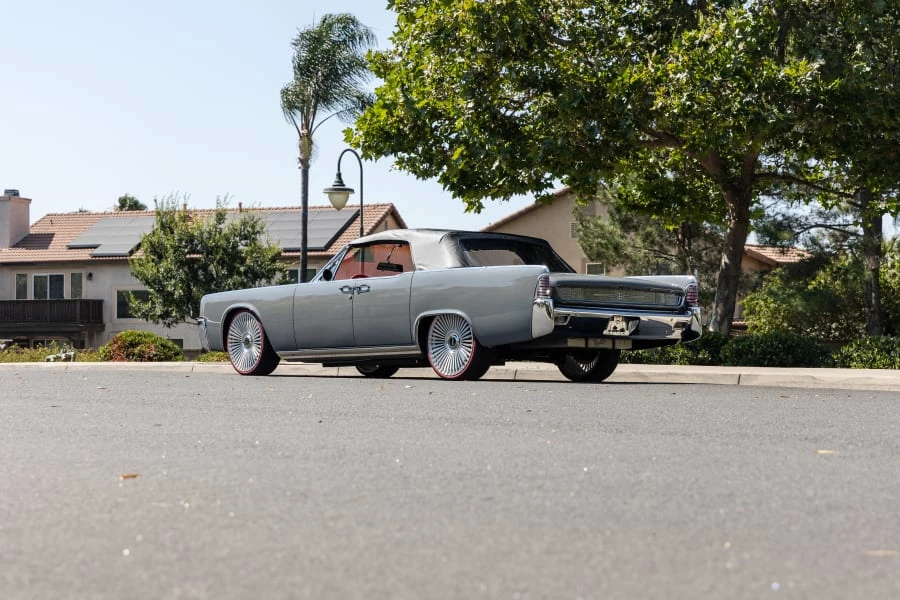 1961 Lincoln Continental 4th Gen - Image 15 of 31
