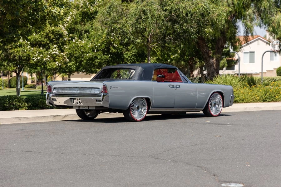 1961 Lincoln Continental 4th Gen - Image 3 of 31