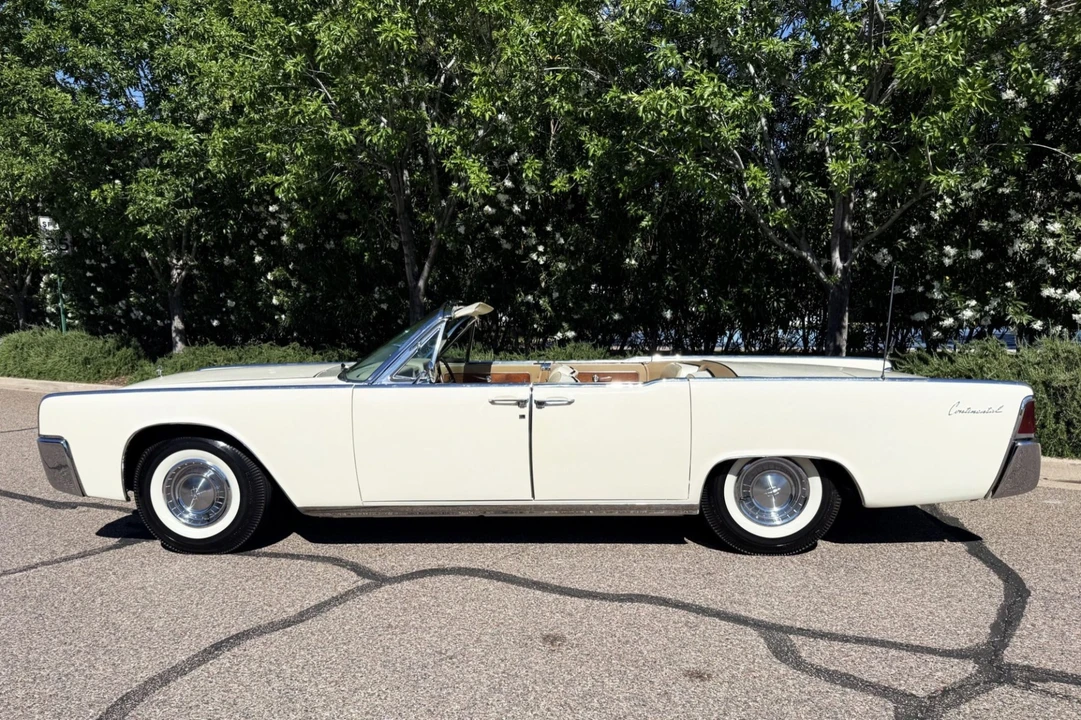 1961 Lincoln Continental 4th Gen - Image 3 of 9