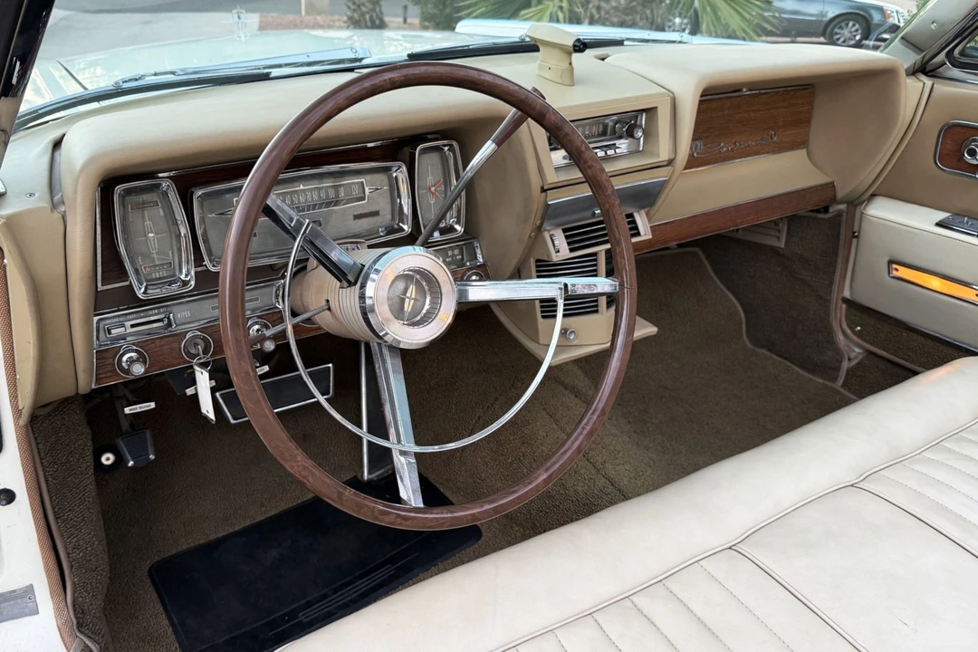 1961 Lincoln Continental 4th Gen - Image 5 of 9