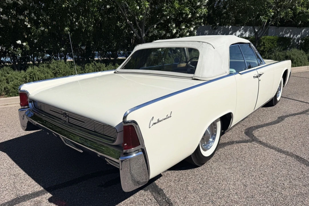 1961 Lincoln Continental 4th Gen - Image 2 of 9