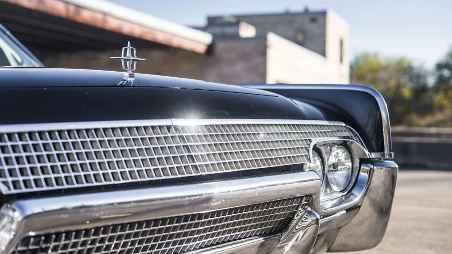 1961 Lincoln Continental 4th Gen - Image 9 of 12