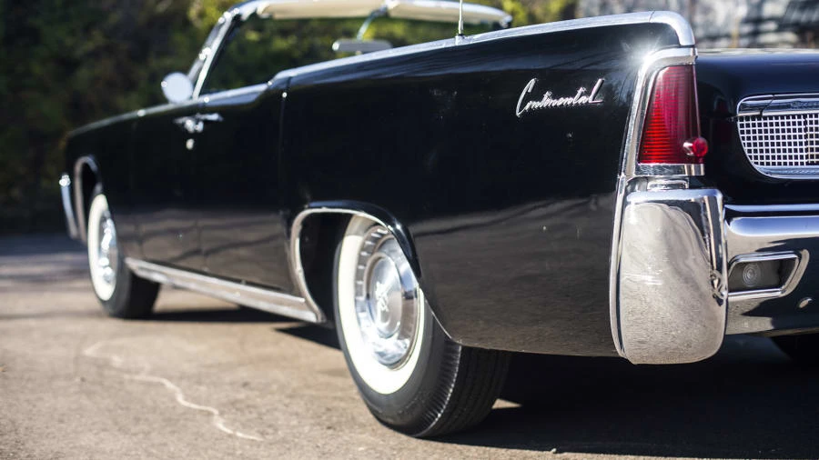 1961 Lincoln Continental 4th Gen - Image 10 of 12