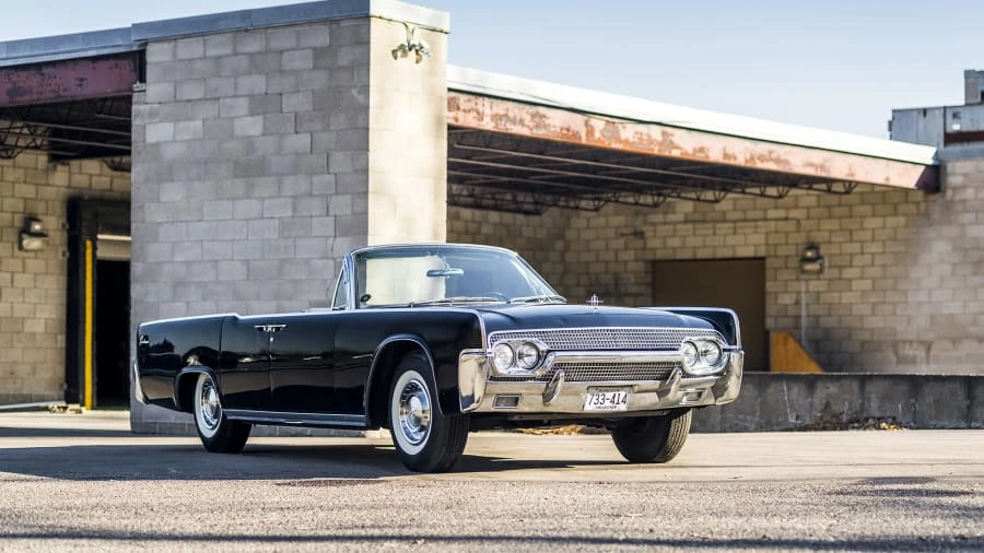 1961 Lincoln Continental 4th Gen - Image 12 of 12