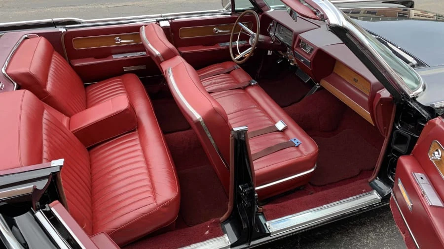 1961 Lincoln Continental 4th Gen - Image 7 of 13
