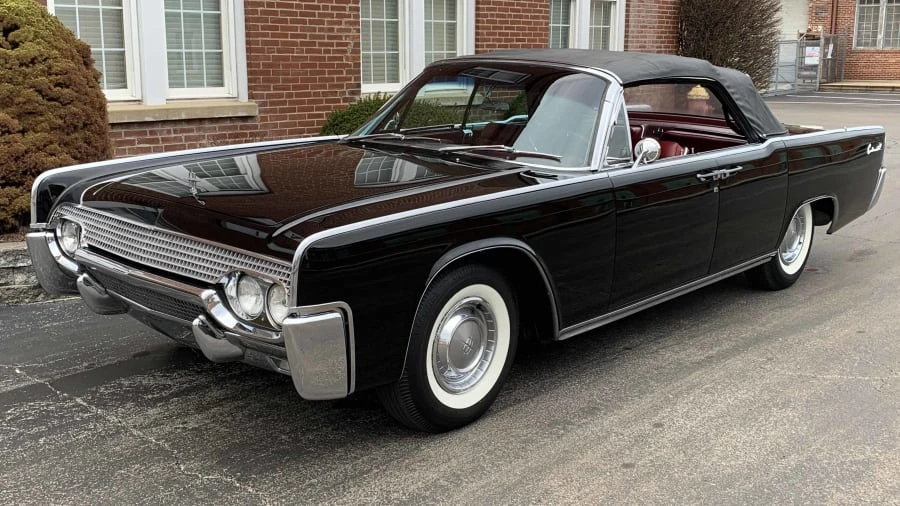 1961 Lincoln Continental 4th Gen - Image 11 of 13