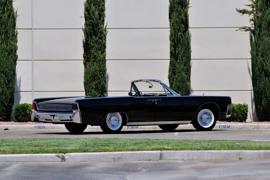 1961 Lincoln Continental 4th Gen - Image 3 of 12