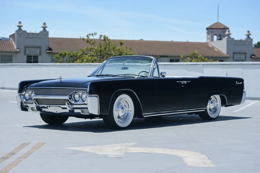 1961 Lincoln Continental 4th Gen - Image 28 of 31