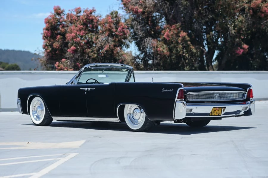1961 Lincoln Continental 4th Gen - Image 11 of 31