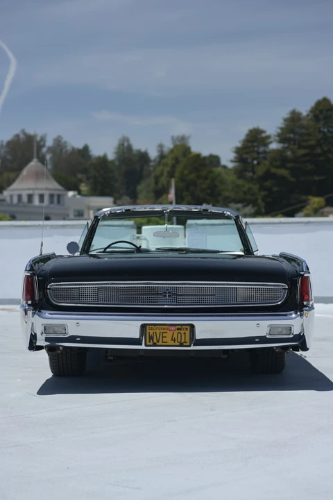 1961 Lincoln Continental 4th Gen - Image 16 of 31