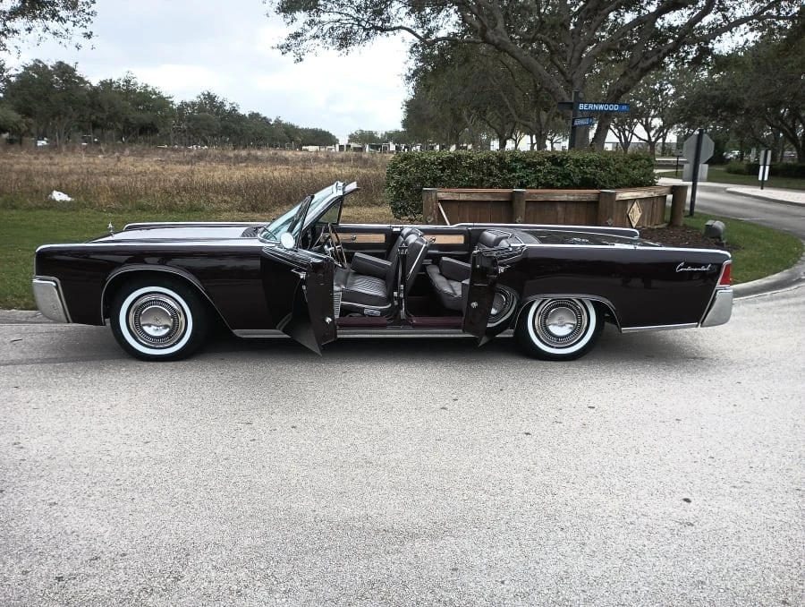 1961 Lincoln Continental 4th Gen - Image 10 of 23