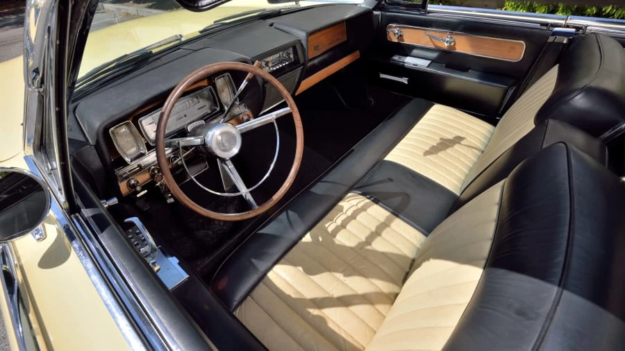 1961 Lincoln Continental 4th Gen - Image 4 of 30