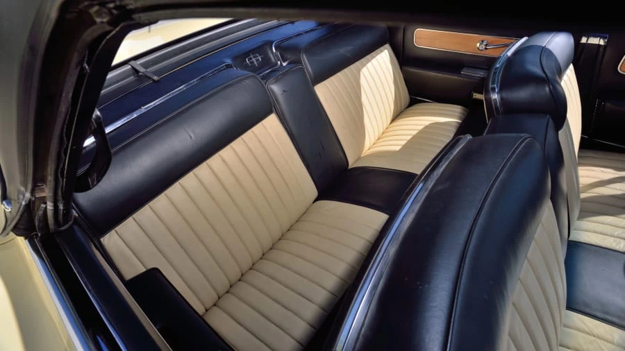 1961 Lincoln Continental 4th Gen - Image 17 of 30