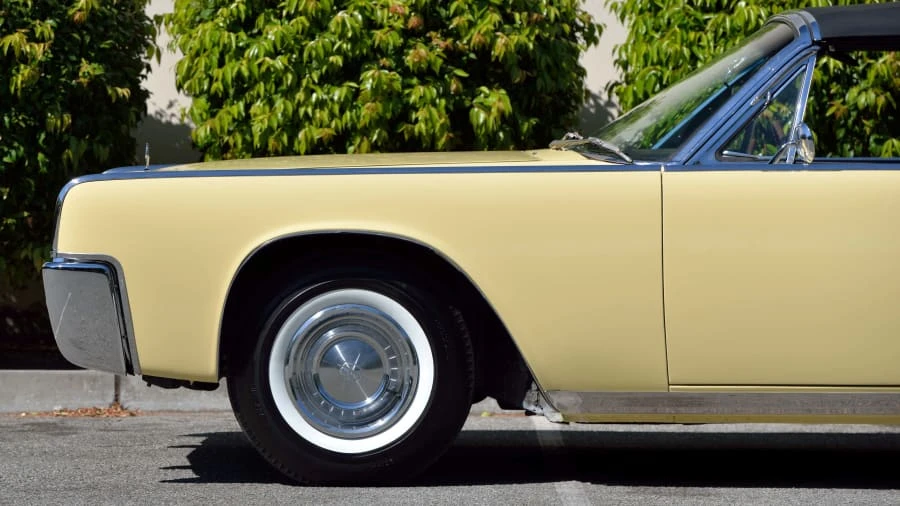 1961 Lincoln Continental 4th Gen - Image 19 of 30