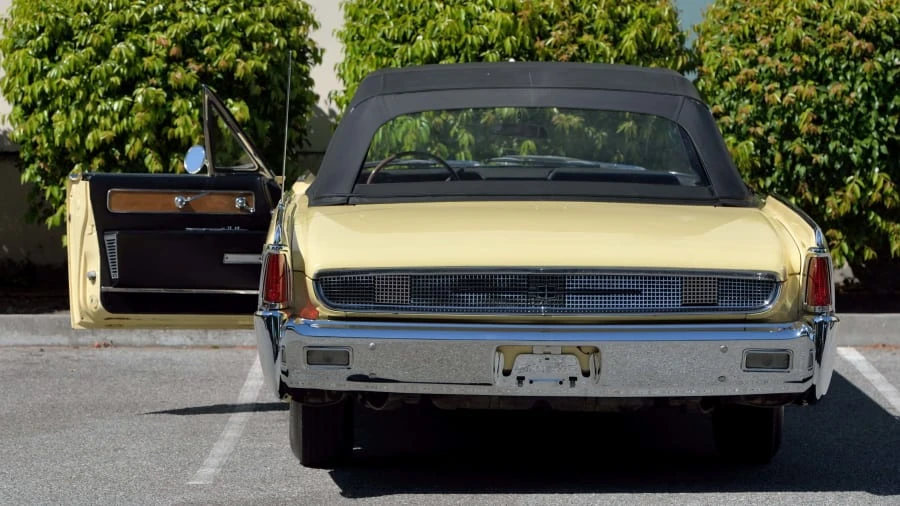 1961 Lincoln Continental 4th Gen - Image 20 of 30