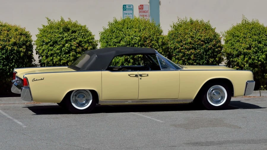 1961 Lincoln Continental 4th Gen - Image 23 of 30
