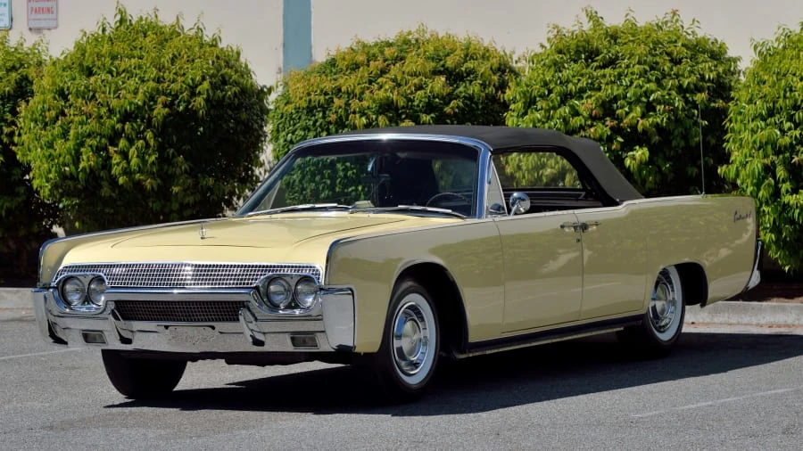 1961 Lincoln Continental 4th Gen - Image 25 of 30