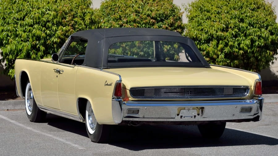 1961 Lincoln Continental 4th Gen - Image 29 of 30