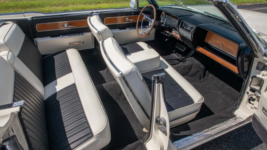 1961 Lincoln Continental 4th Gen - Image 5 of 20
