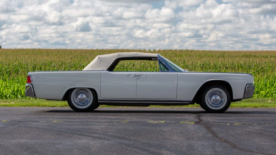 1961 Lincoln Continental 4th Gen - Image 8 of 20