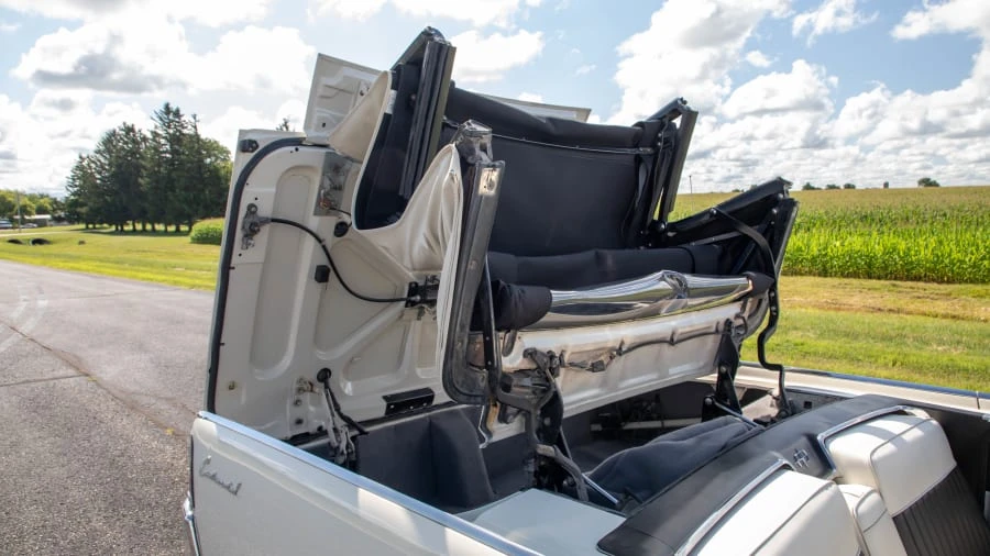 1961 Lincoln Continental 4th Gen - Image 11 of 20