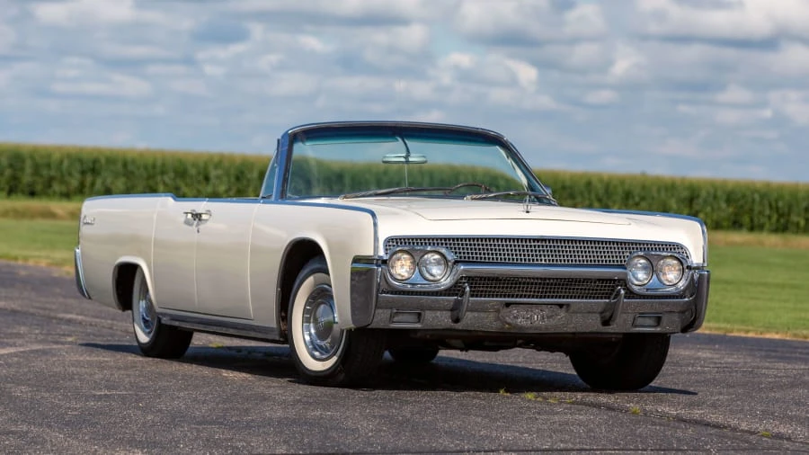 1961 Lincoln Continental 4th Gen - Image 12 of 20