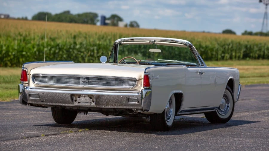 1961 Lincoln Continental 4th Gen - Image 13 of 20