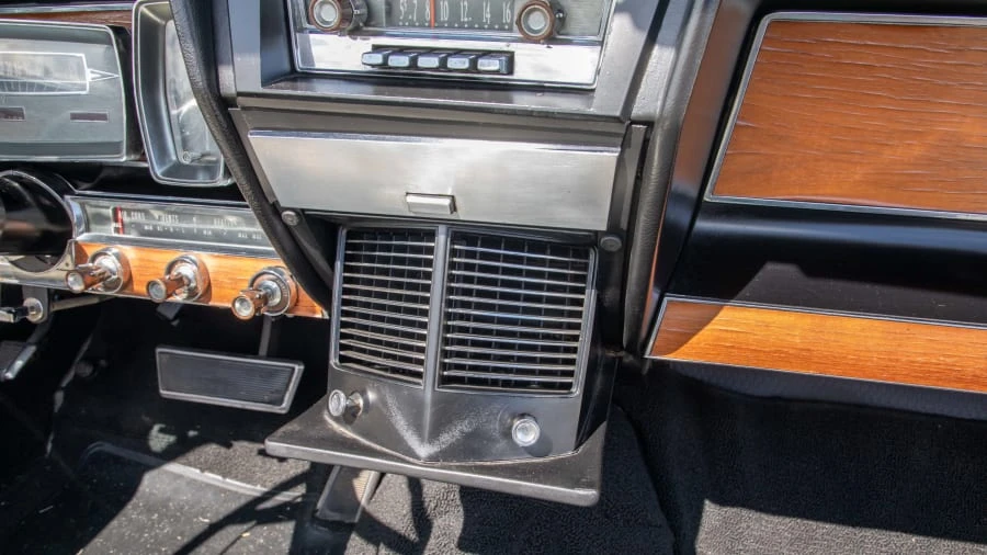 1961 Lincoln Continental 4th Gen - Image 18 of 20