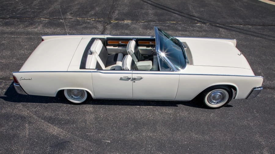 1961 Lincoln Continental 4th Gen - Image 19 of 20