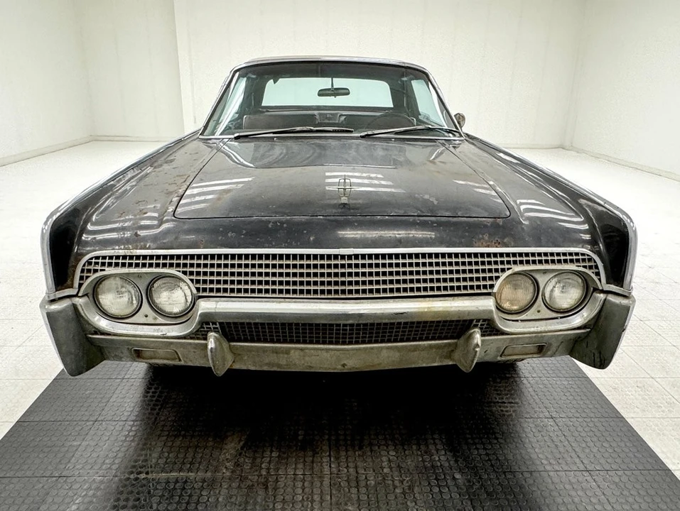1961 Lincoln Continental 4th Gen - Image 8 of 21
