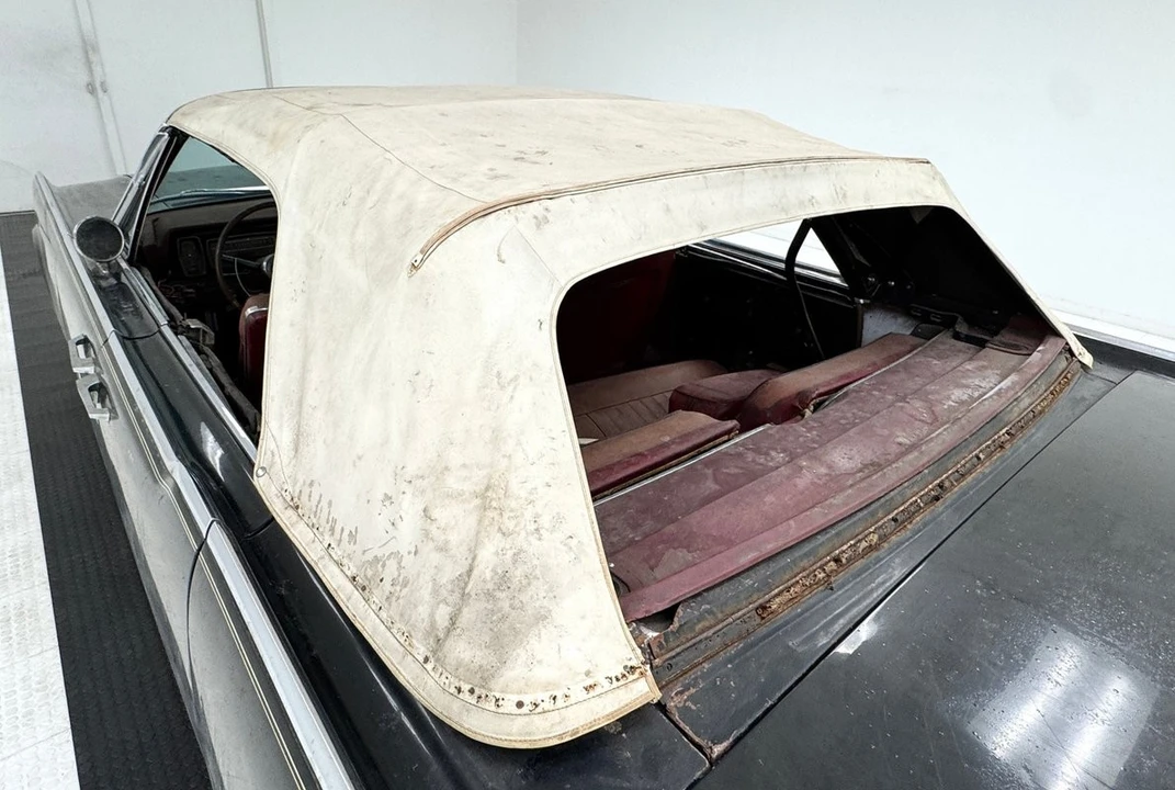 1961 Lincoln Continental 4th Gen - Image 17 of 21