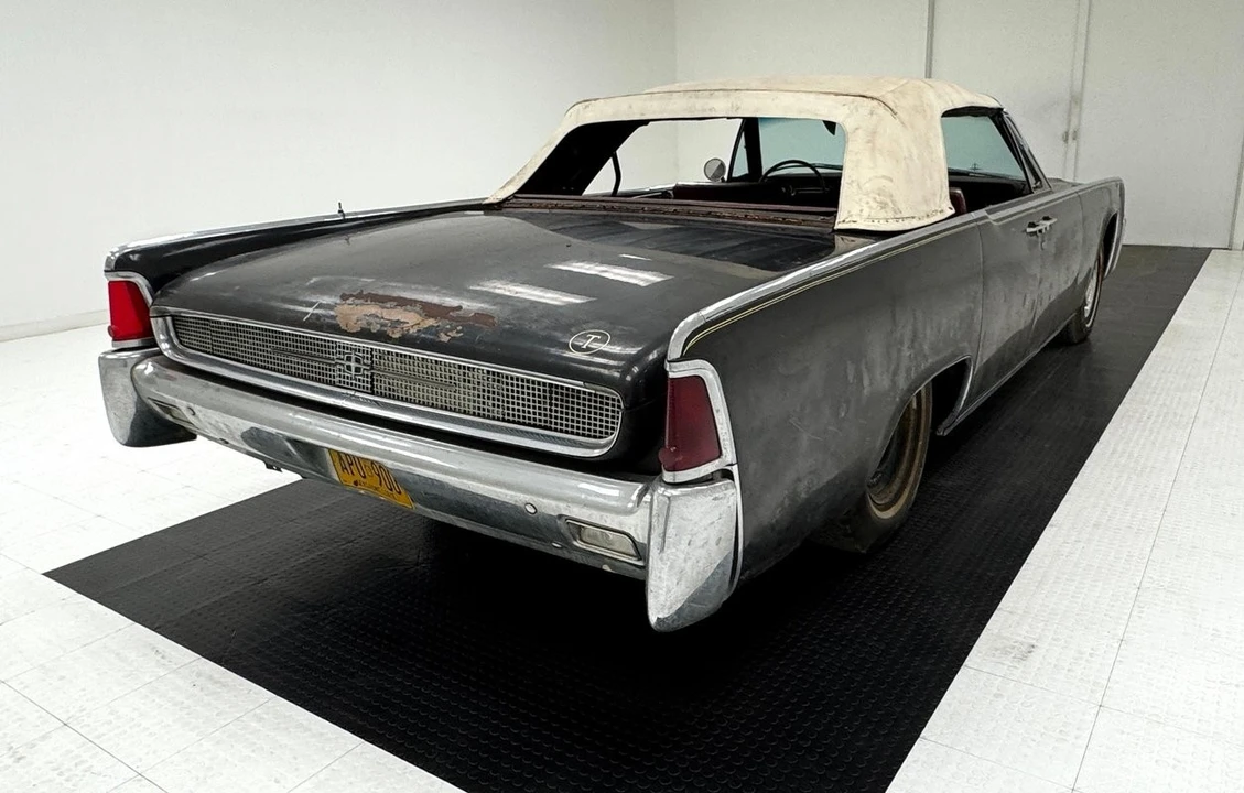 1961 Lincoln Continental 4th Gen - Image 5 of 21