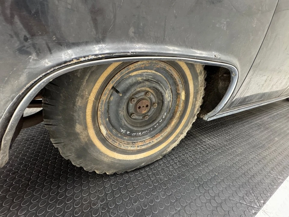 1961 Lincoln Continental 4th Gen - Image 21 of 21