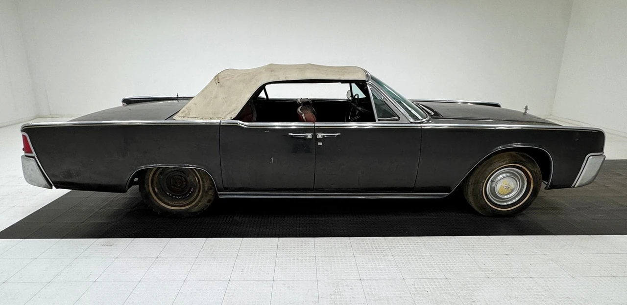 1961 Lincoln Continental 4th Gen - Image 6 of 21