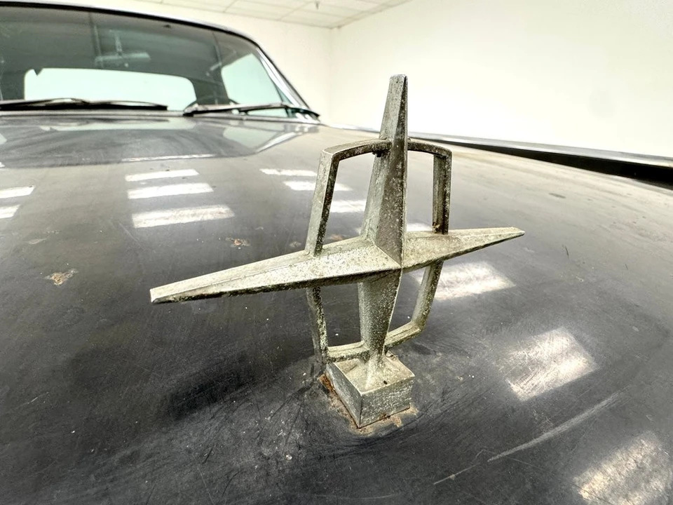 1961 Lincoln Continental 4th Gen - Image 10 of 21
