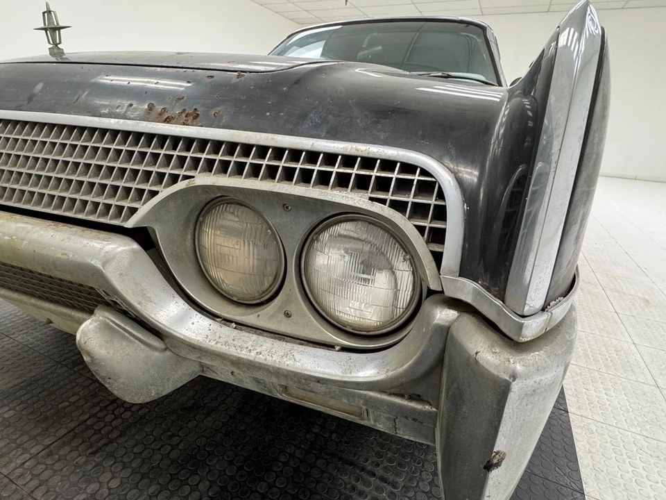 1961 Lincoln Continental 4th Gen - Image 11 of 21