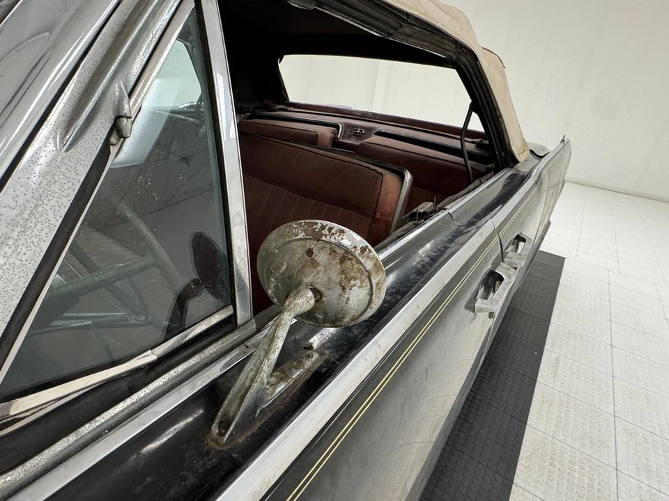 1961 Lincoln Continental 4th Gen - Image 15 of 21