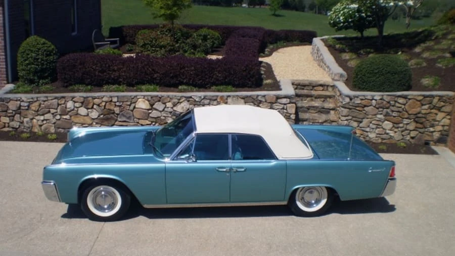 1961 Lincoln Continental 4th Gen - Image 2 of 3