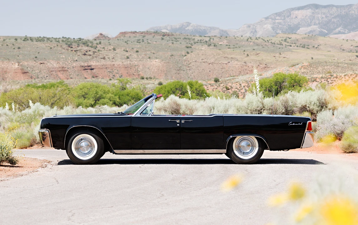 1961 Lincoln Continental 4th Gen - Image 2 of 19