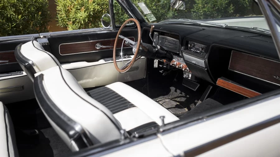 1961 Lincoln Continental 4th Gen - Image 5 of 12